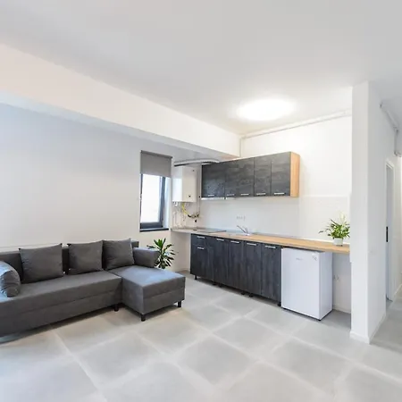 Apartment Ox *